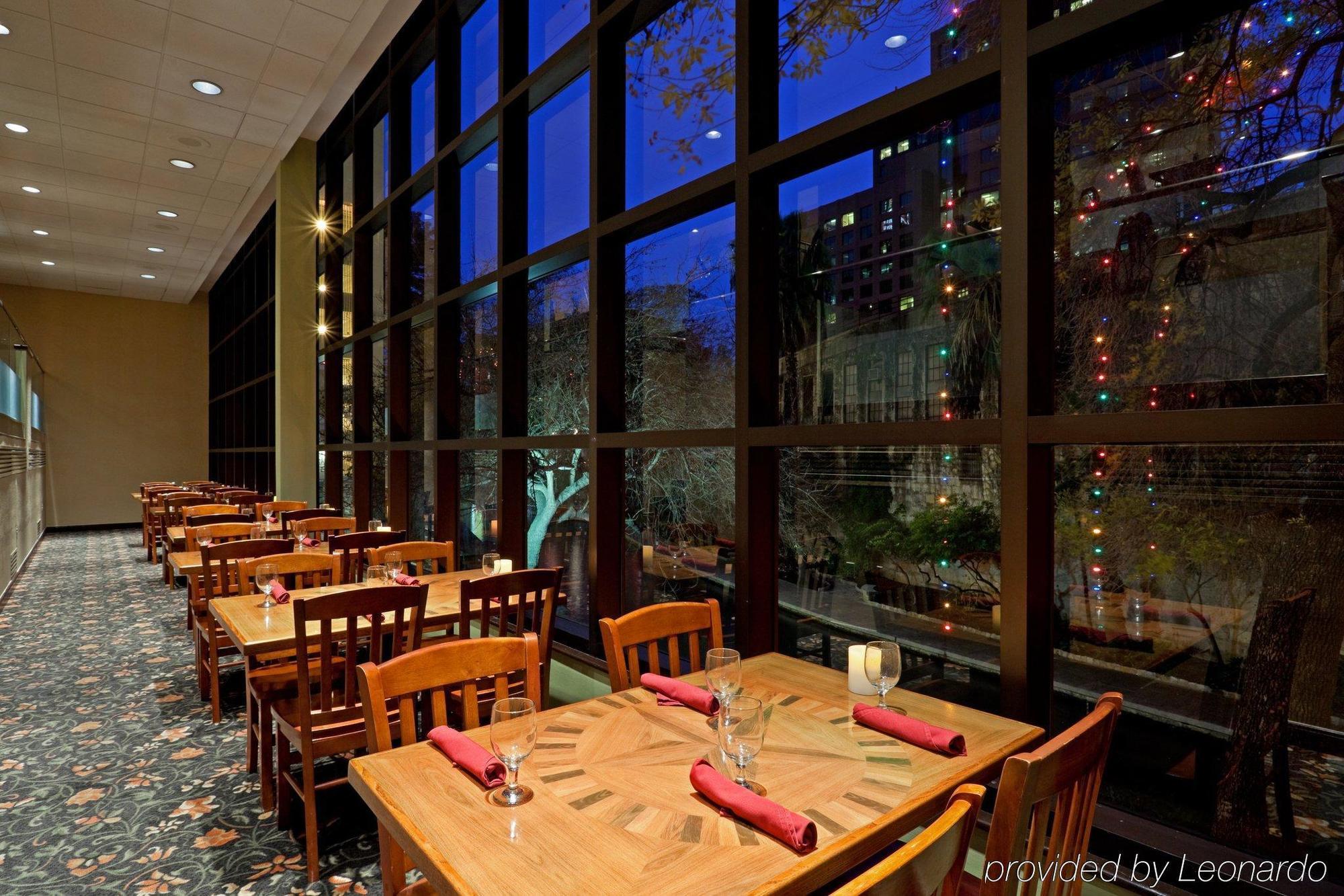 Holiday Inn San Antonio-Riverwalk By Ihg Bagian luar foto