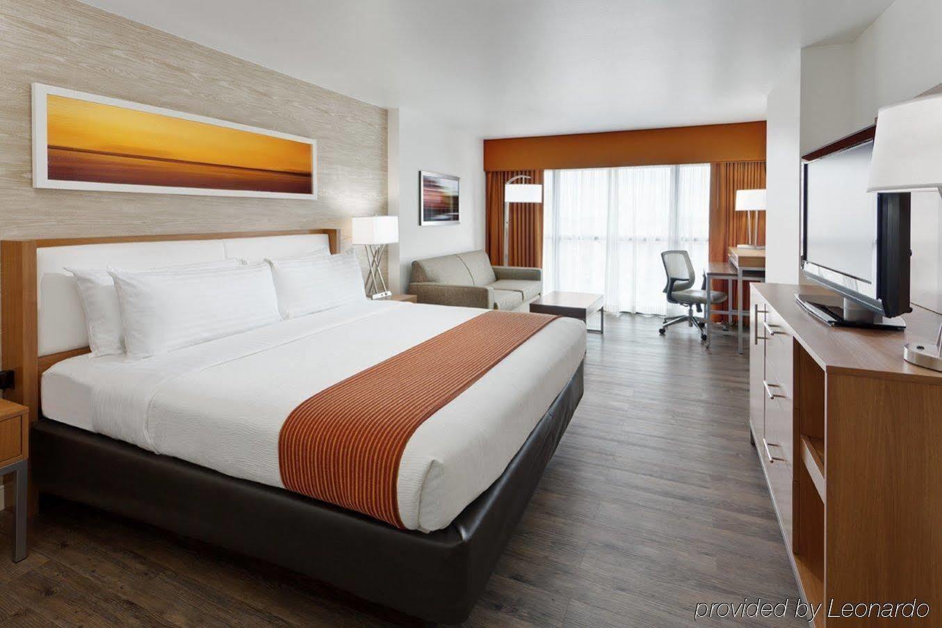 Holiday Inn San Antonio-Riverwalk By Ihg Bagian luar foto